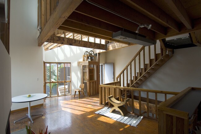 Building Photo - 39 Horizon Ave