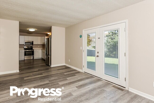 Foto del edificio - 2615 Copperwood Rd