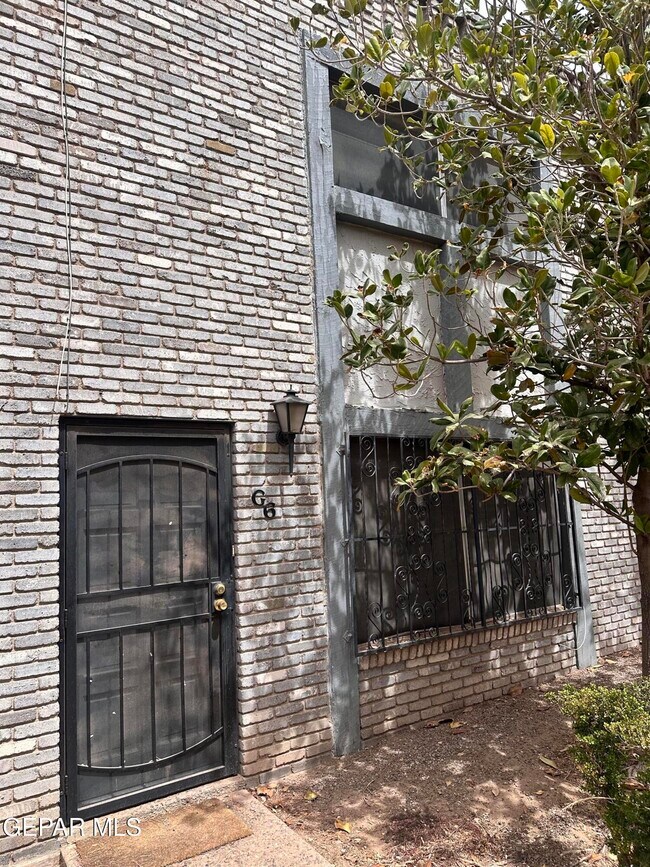Foto del edificio - 6700 Escondido Dr