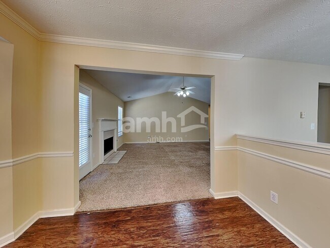 Foto del edificio - 210 Summer Hill Cir