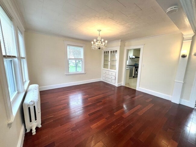 Building Photo - 164 Marlboro St