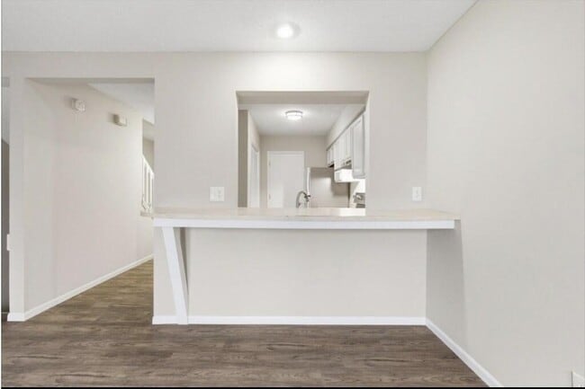 Building Photo - 315 Foxfire Dr