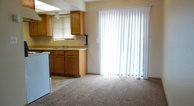 Foto del edificio - 1341 Soaring Eagle Dr
