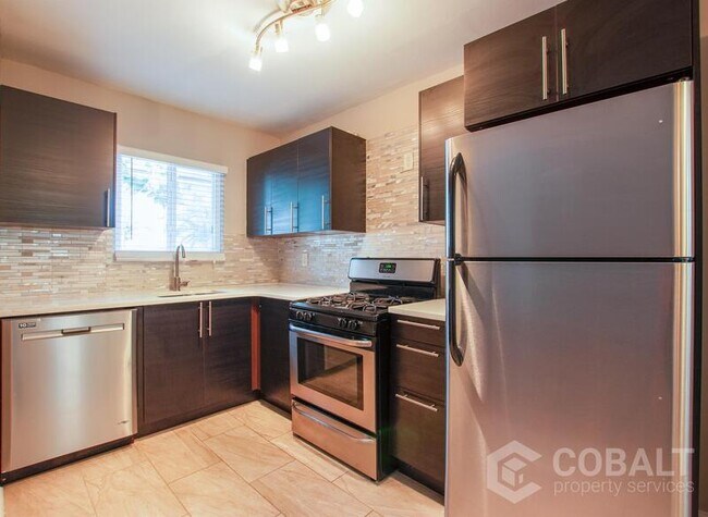 Foto del edificio - 767 Greenwood Ave NE