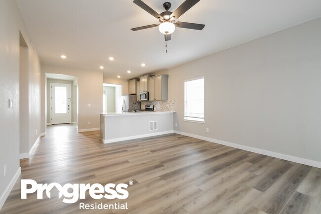 Building Photo - 9496 Yampa Ct