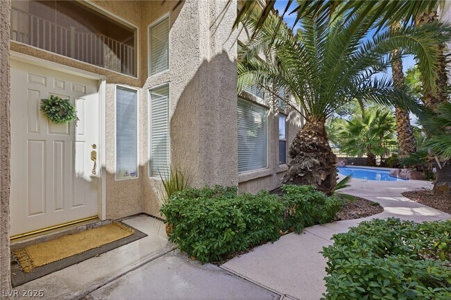Building Photo - 9236 Eagle Ridge Dr