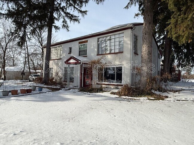 Foto del edificio - 2101 N Wheeling Ave