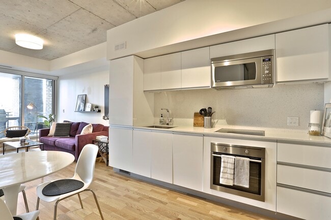 Building Photo - 20 Minowan Miikan Ln