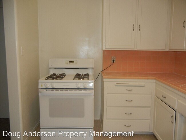 Building Photo - 4 br, 2 bath House - ***1132 WEST AVENUE J-12