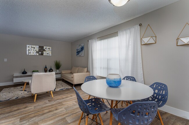 Interior Photo - The Landings at Pembroke Lakes