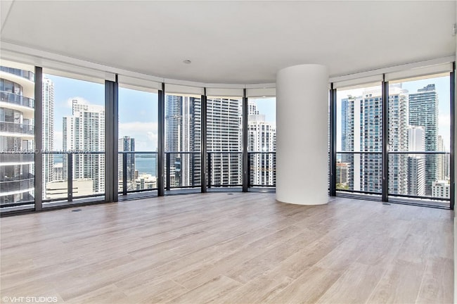 Foto del edificio - 55 SW 9th St