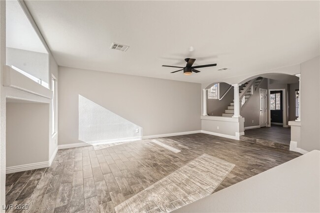 Building Photo - 6615 Melodic Ct