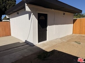 Building Photo - 3215 Winter St Building Photo - 3215 Winter St