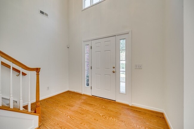 Building Photo - Beautiful 3 bedroom 2.5 bath home in Williams Glenn Community in Charlotte with Primary on the main.