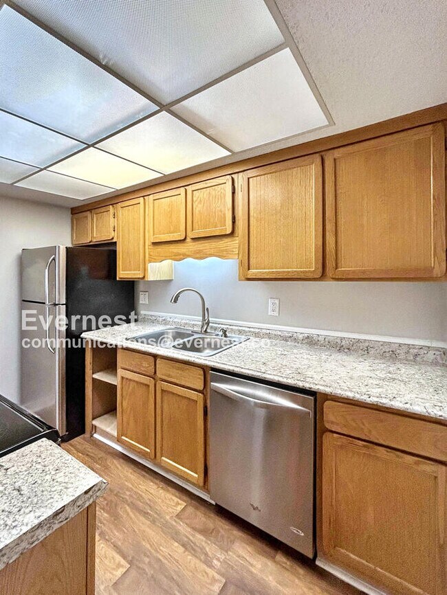 Foto del edificio - 315 N Spruce St