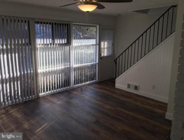 Foto del edificio - 5700 Stillwell Rd