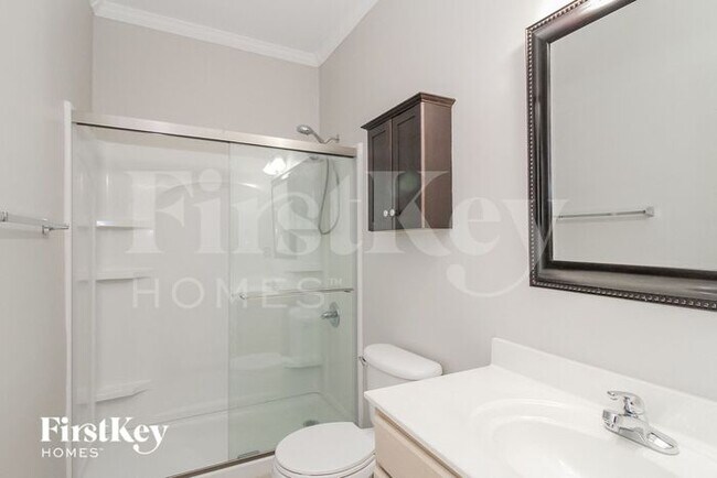 Building Photo - 5445 Stone Crossing Dr