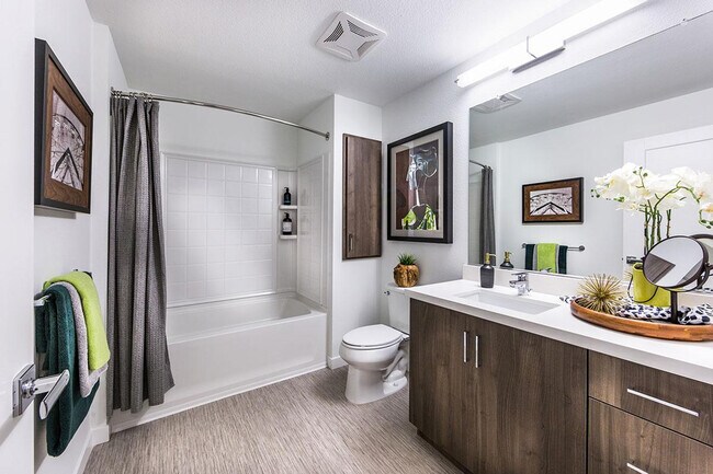 Foto del edificio - 610 E Weddell Dr