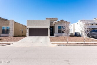 Building Photo - 2849 Tierra Oasis St