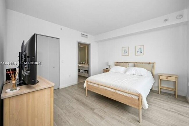 Foto del edificio - 55 SW 9th St