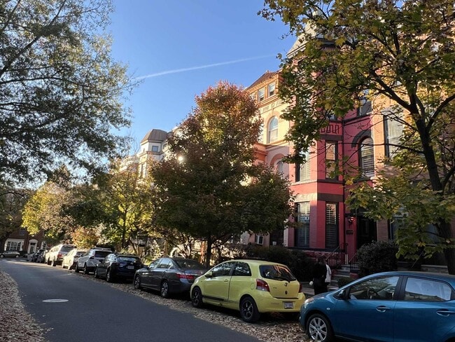 one-way tree-lined street - 1861 Mintwood Pl NW