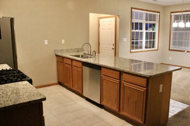 Building Photo - 10123 Metalmark Lane