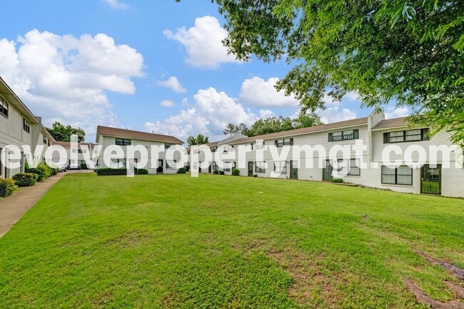 Building Photo - 3430 Pruett Ct