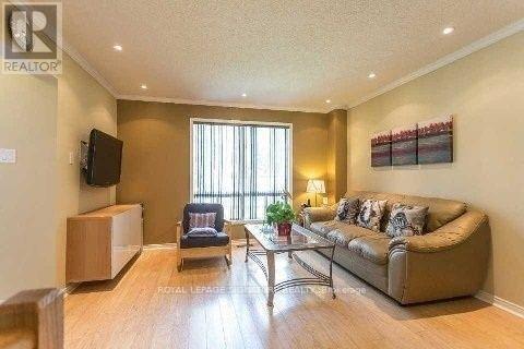 Photo du bâtiment - 5865 Dalebrook Crescent