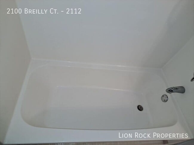 Foto del edificio - 2100 Breilly Ct