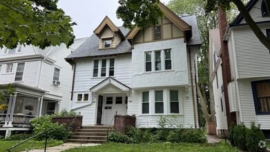 Building Photo - 2722 N Stowell Ave