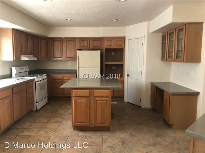 Building Photo - 3 br, 3 bath House - 236 E Mesa Verde