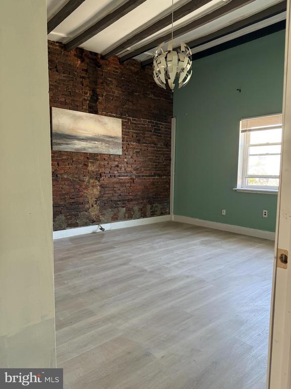 Foto principal - 2620 E Somerset St