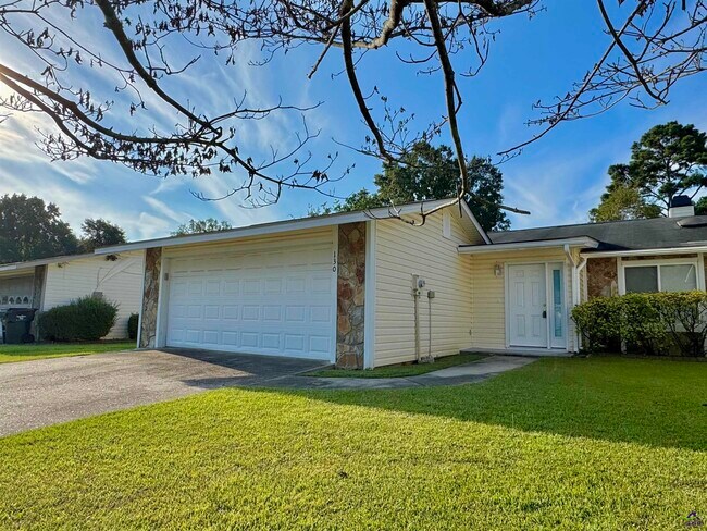Foto del edificio - 130 Pleasant Hill Ct