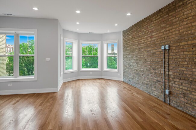 Foto del edificio - 4626 N Ashland Ave