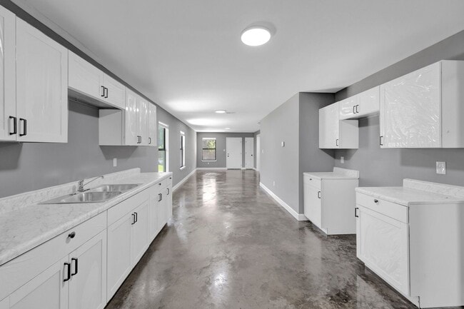 Photo - New Rental Opportunity in Memphis! House