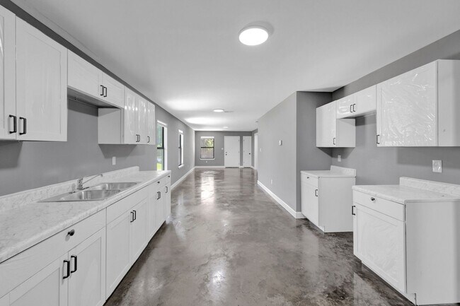 Building Photo - New Rental Opportunity in Memphis!