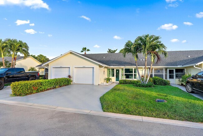 Building Photo - 10808 SE Sea Pines Cir