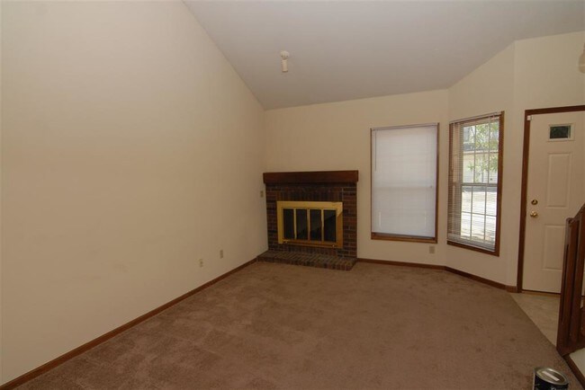 Building Photo - 5422 Evard Rd