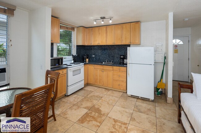 Foto del edificio - 240 Lili?uokalani Ave