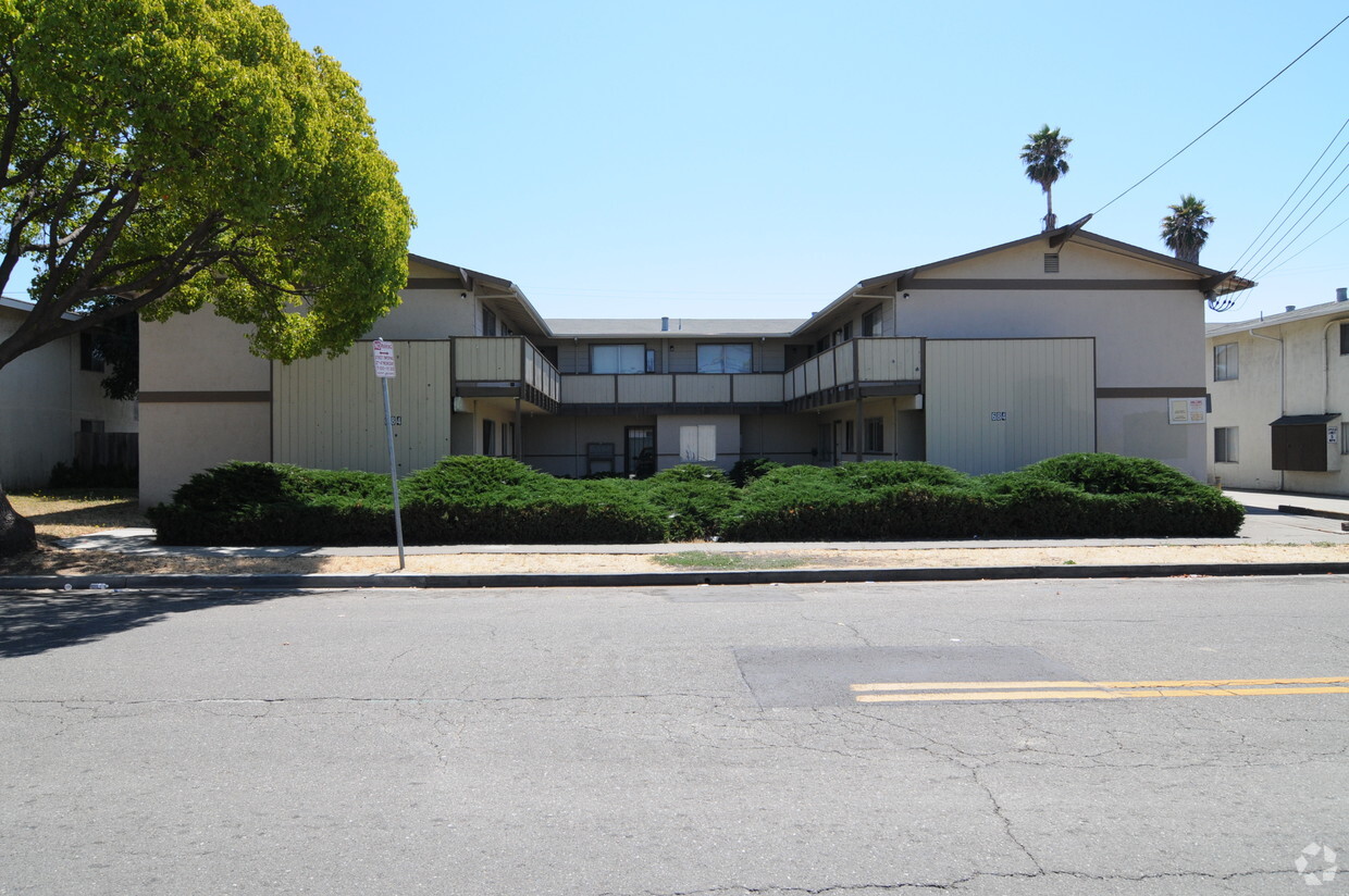 Foto del edificio - 684 Memorial Way