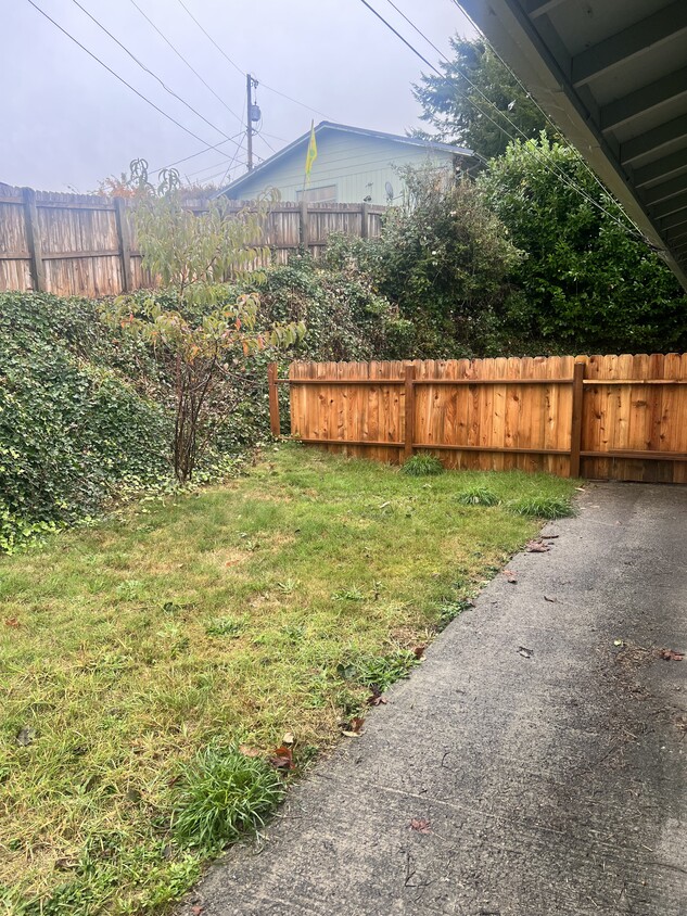 611 Crestview Dr Unit 611, Reedsport, OR 97467 Apartments in Reedsport, OR