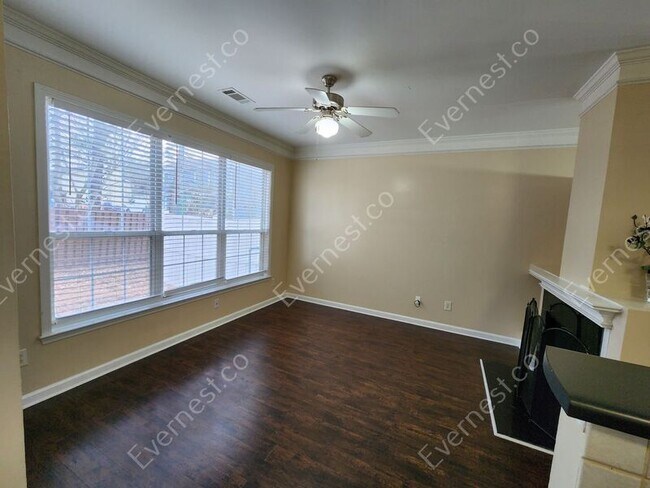 Building Photo - 911 Abbey Park Way