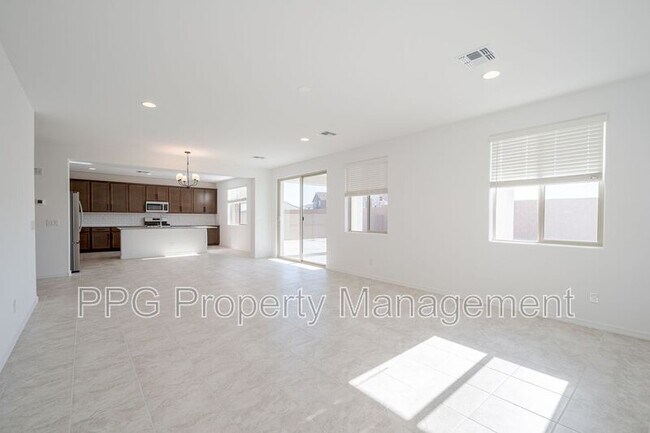 Building Photo - 11988 N 169th Ave