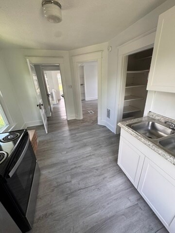 Kitchen - 2105 Sherman Ave