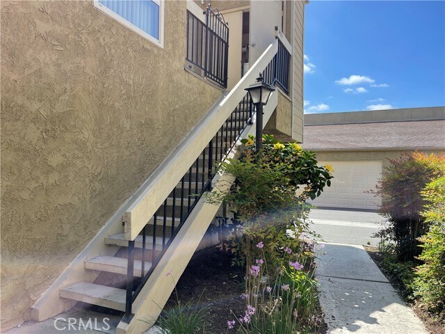 Building Photo - 5473 Twin Lakes Dr
