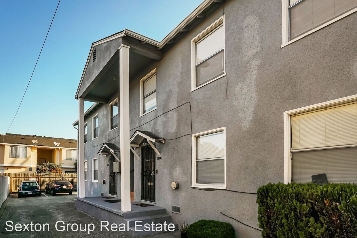 Foto principal - 2 br, 1 bath House - 3803 Bissell Ave