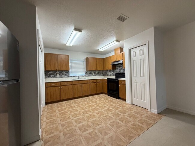 Foto del edificio - 3102 W Reynolds St