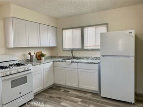 Building Photo - 118 E Gardena Blvd