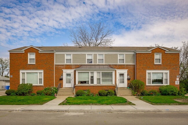 Building Photo - 5638 W Carmen Ave