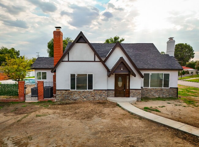 Foto del edificio - 501 Magnolia Ave